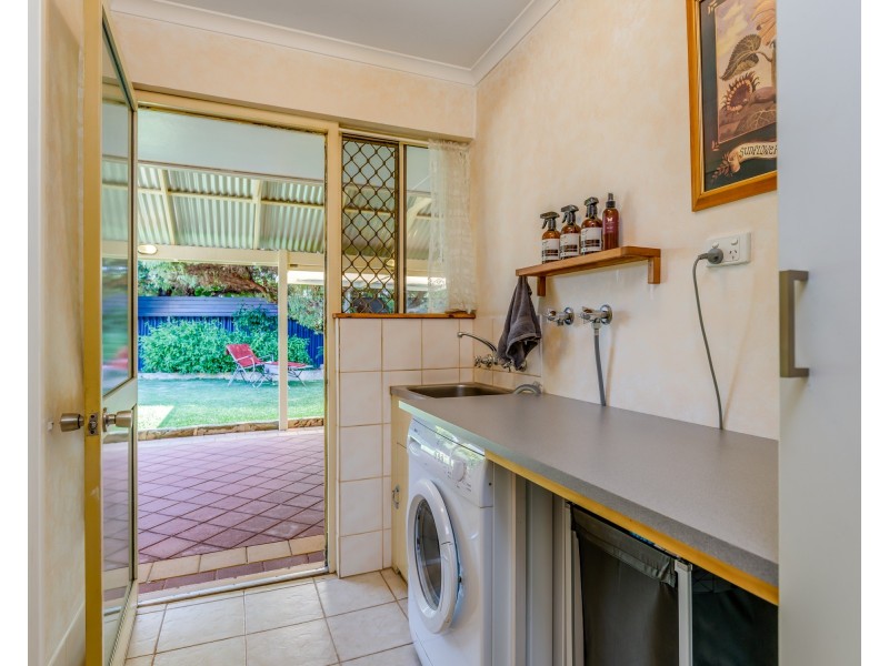 29 McNamara Drive, Thornlie WA 6108