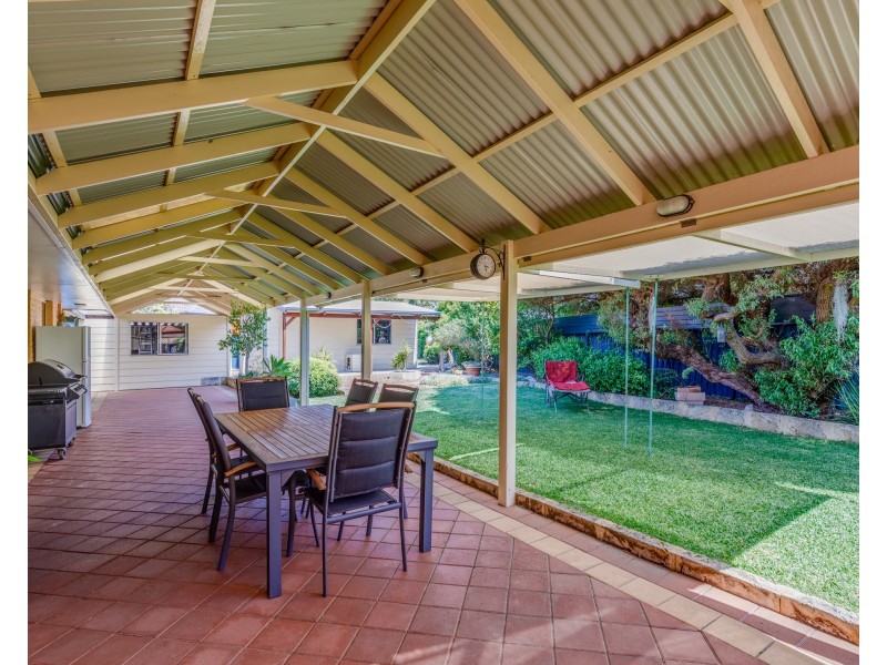 29 McNamara Drive, Thornlie WA 6108