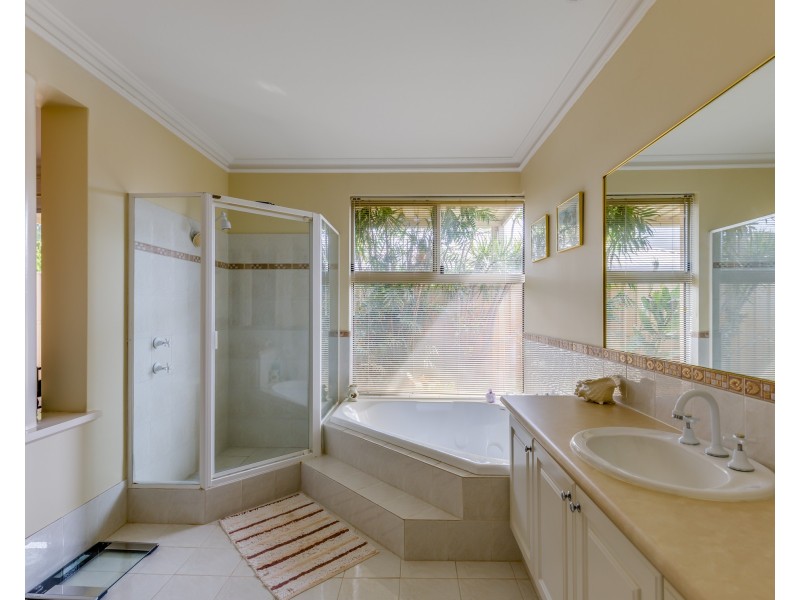 4 Baychester Circle, Canning Vale WA 6155