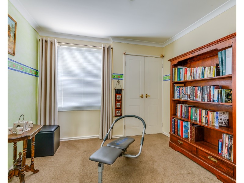4 Baychester Circle, Canning Vale WA 6155