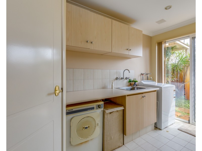 4 Baychester Circle, Canning Vale WA 6155