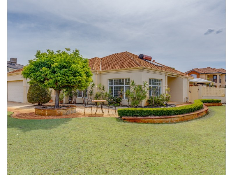 4 Baychester Circle, Canning Vale WA 6155