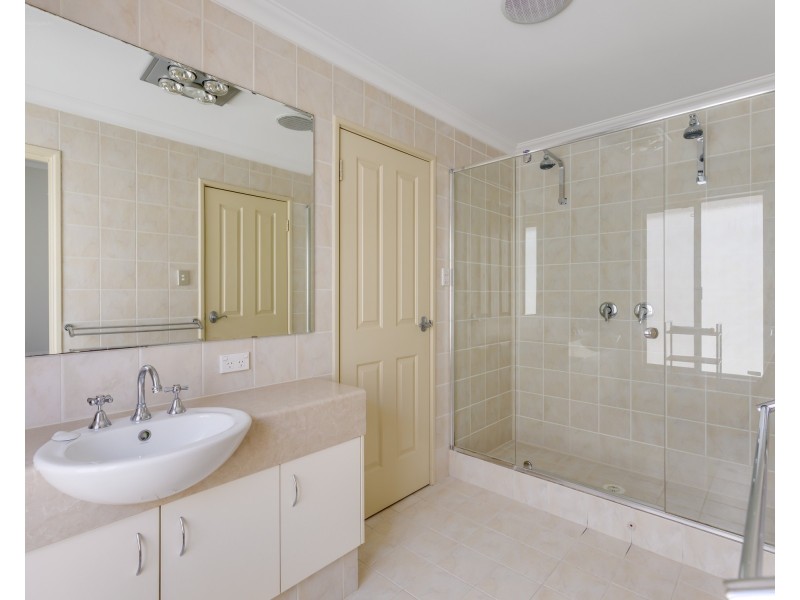 2 Bering Promenade, Canning Vale WA 6155