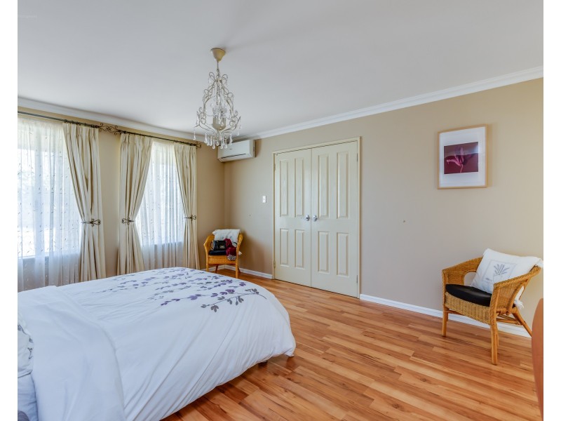 2 Bering Promenade, Canning Vale WA 6155