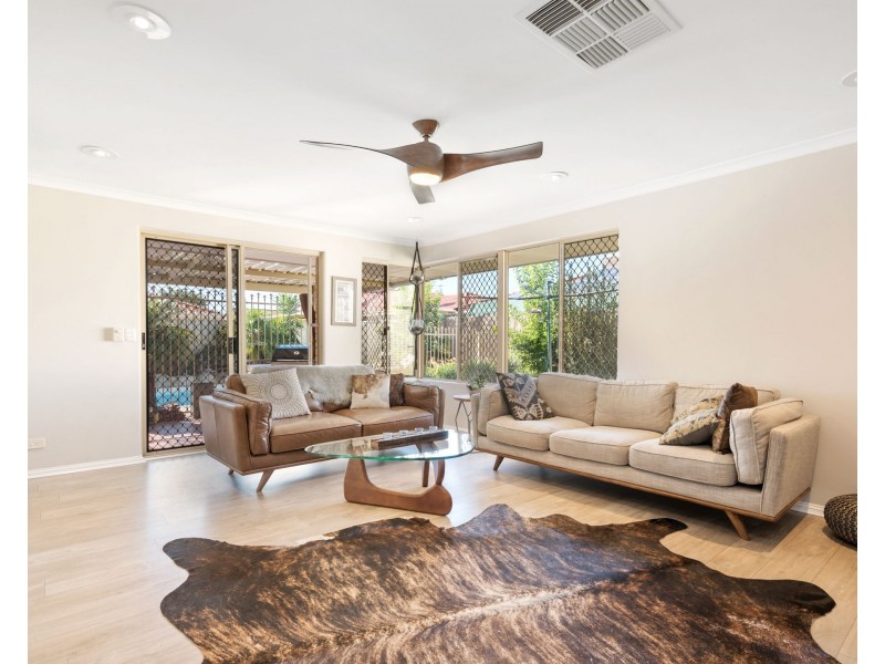 12 Brunswick Road, Thornlie WA 6108