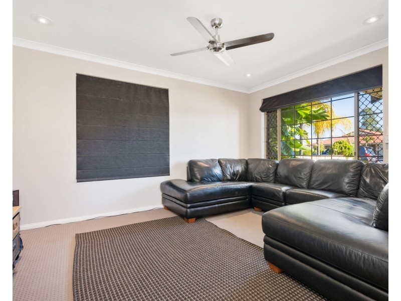 12 Brunswick Road, Thornlie WA 6108