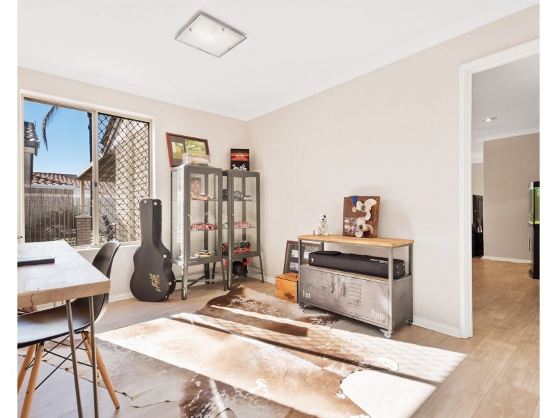 12 Brunswick Road, Thornlie WA 6108