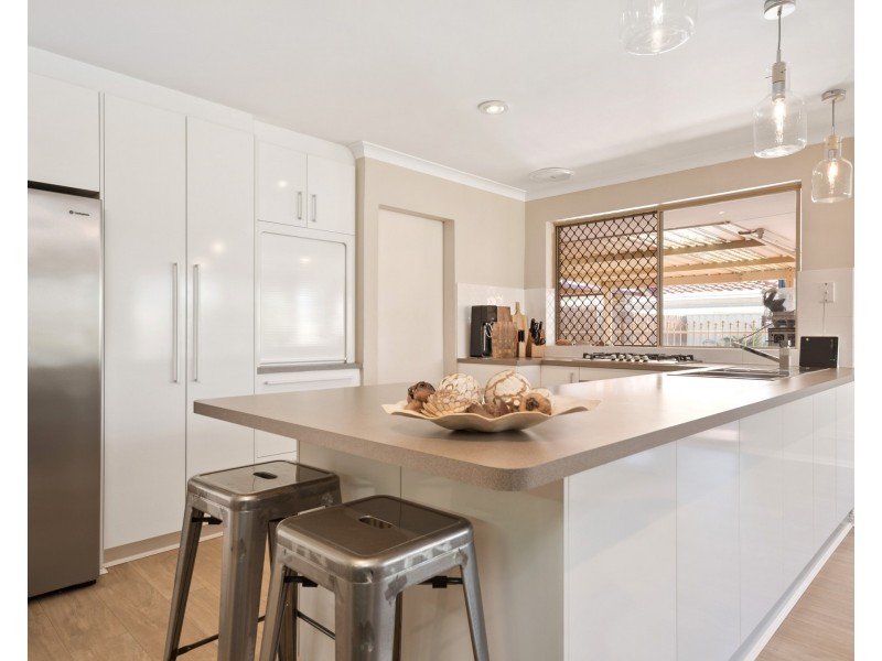 12 Brunswick Road, Thornlie WA 6108