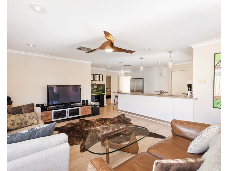 12 Brunswick Road, Thornlie WA 6108