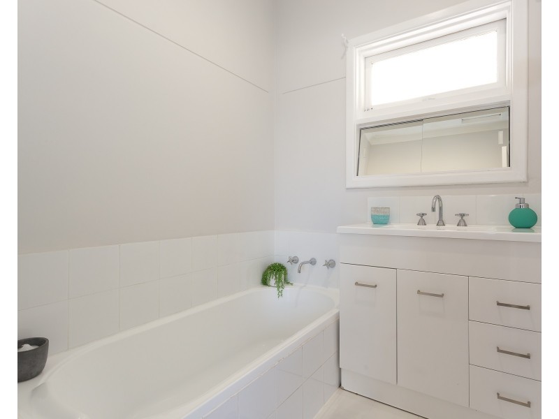 12A Wicklow Street, Thornlie WA 6108