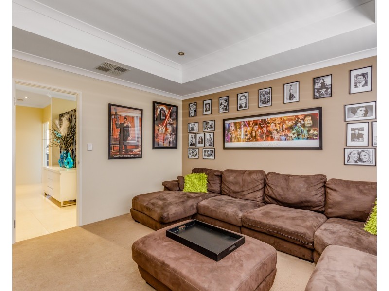 27 Pipeline Boulevard, Piara Waters WA 6112