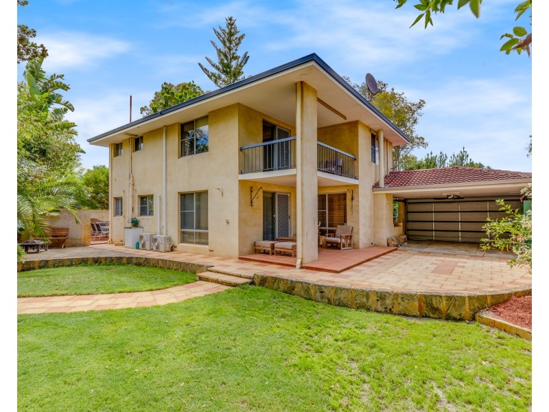 8 Hume Road, Thornlie WA 6108