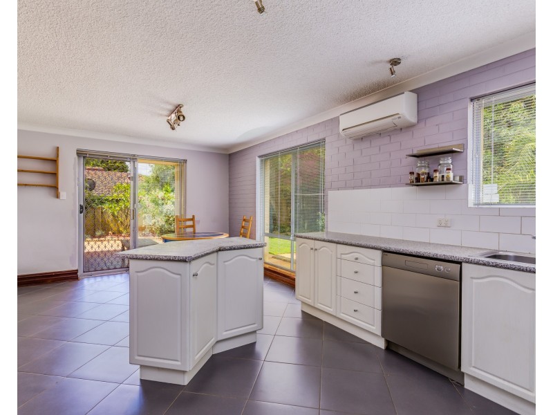 8 Hume Road, Thornlie WA 6108