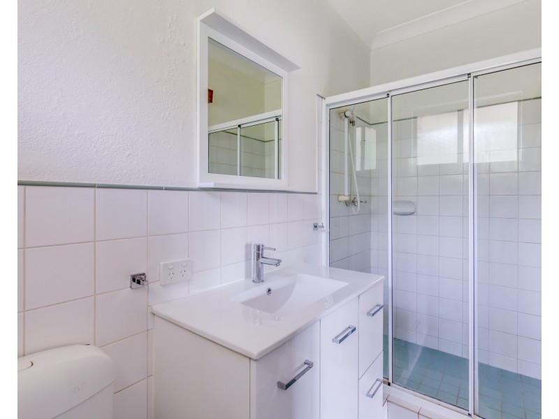 8 Hume Road, Thornlie WA 6108