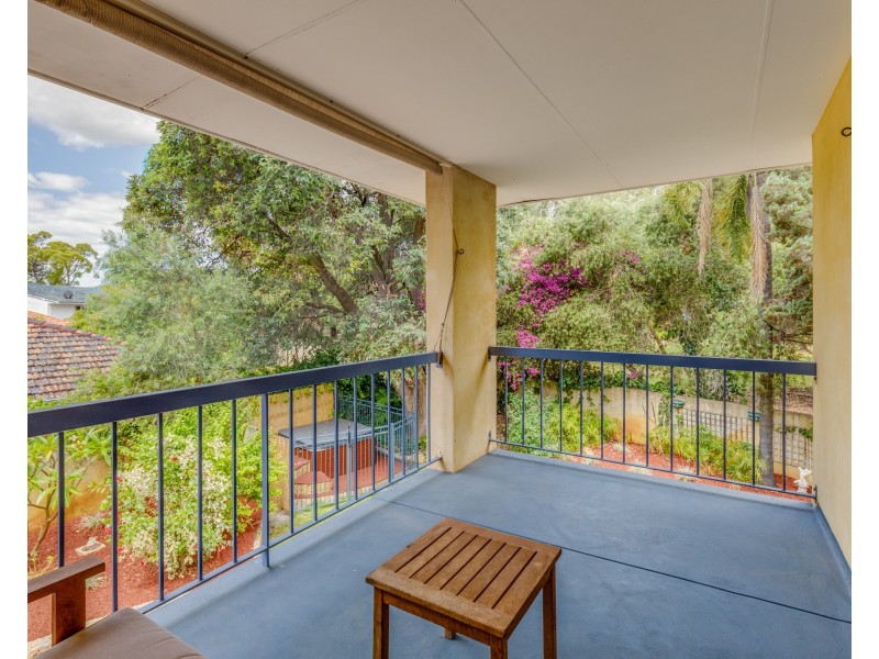 8 Hume Road, Thornlie WA 6108