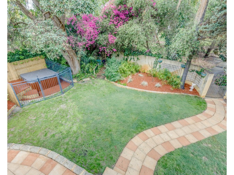 8 Hume Road, Thornlie WA 6108