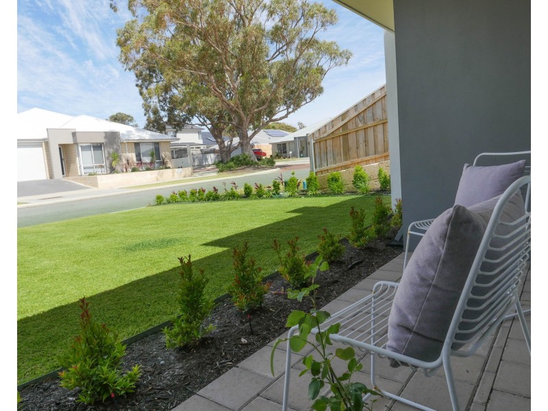 58 Torwood Edge, Halls Head WA 6210