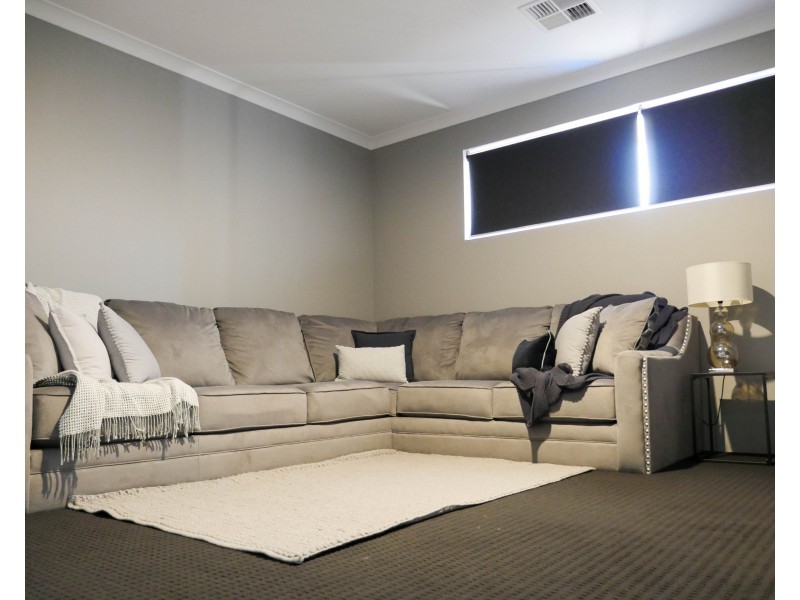 58 Torwood Edge, Halls Head WA 6210