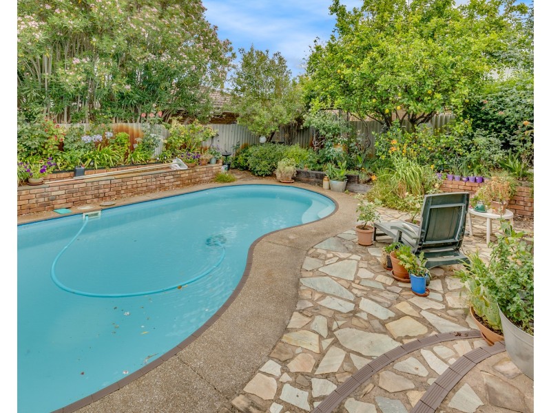 3 Westmorland Drive, Leeming WA 6149