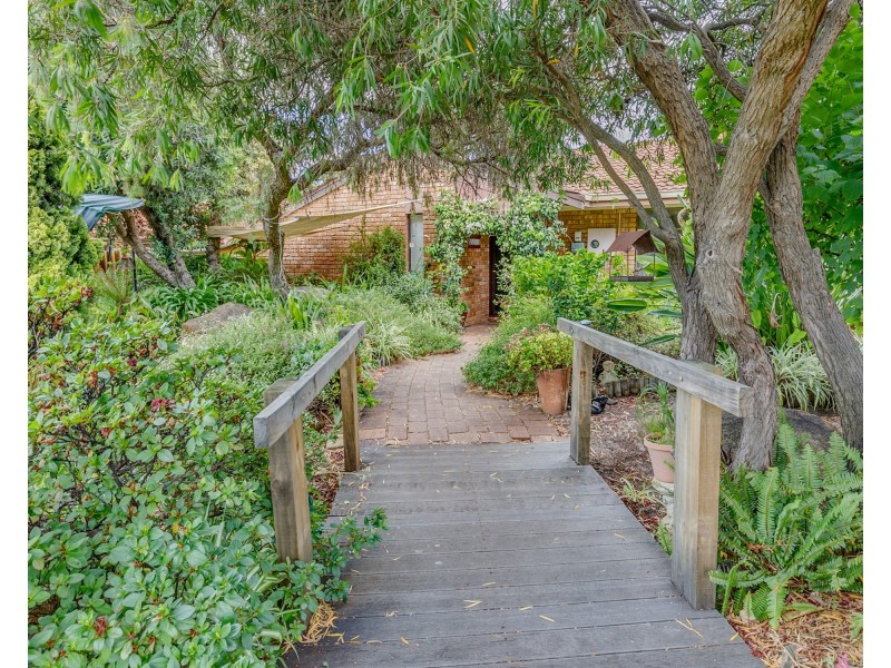 3 Westmorland Drive, Leeming WA 6149