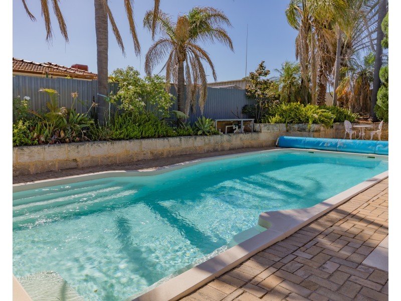 22 Monarch Court, Thornlie WA 6108