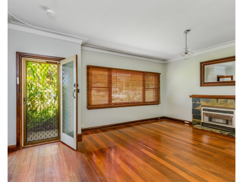 90 Gardiner Street, Belmont WA 6104