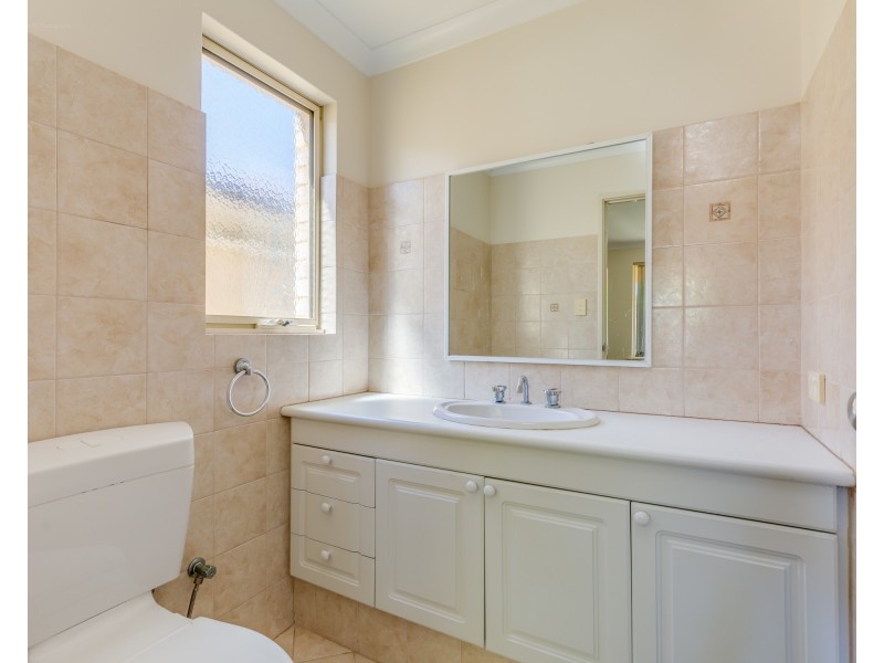 11 LaGuardia Loop, Port Kennedy WA 6172