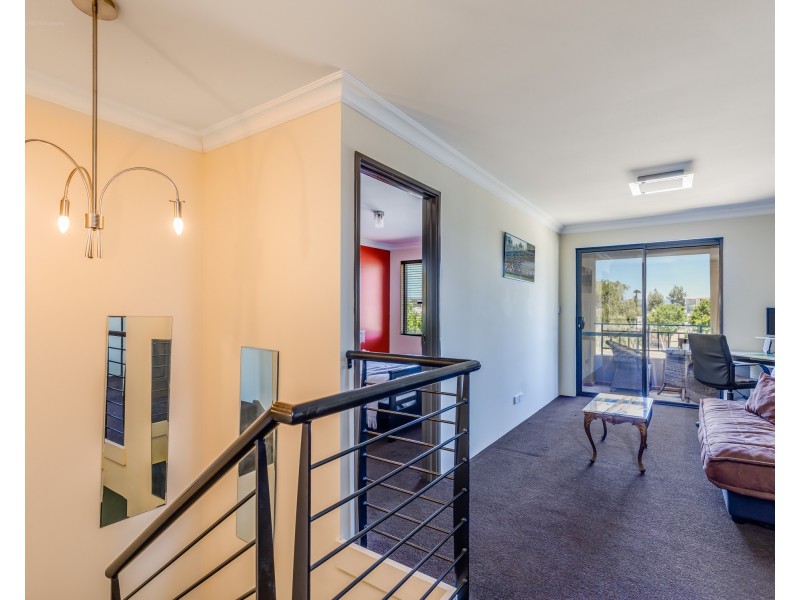 45 Bridge Road, Canning Vale WA 6155