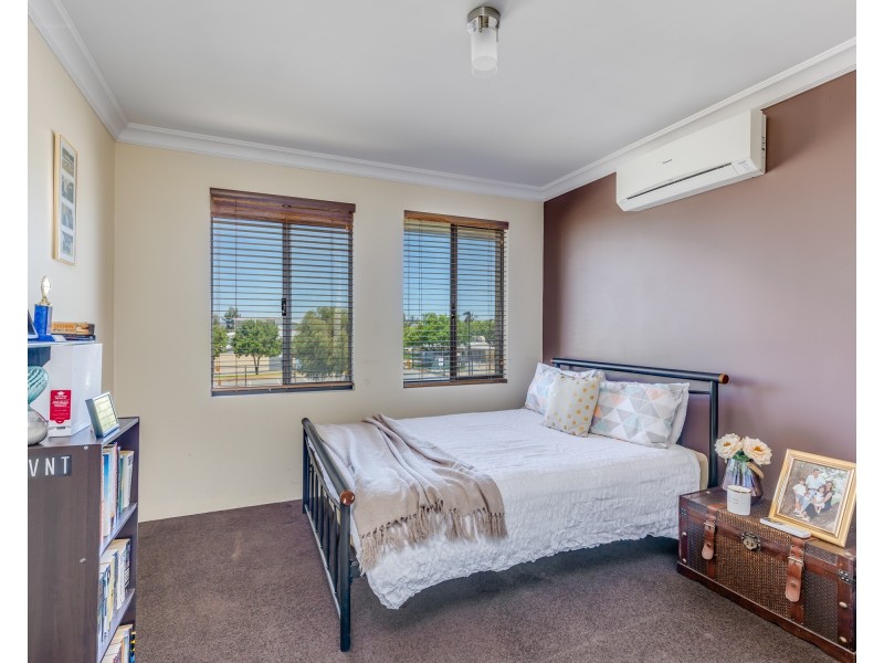 45 Bridge Road, Canning Vale WA 6155