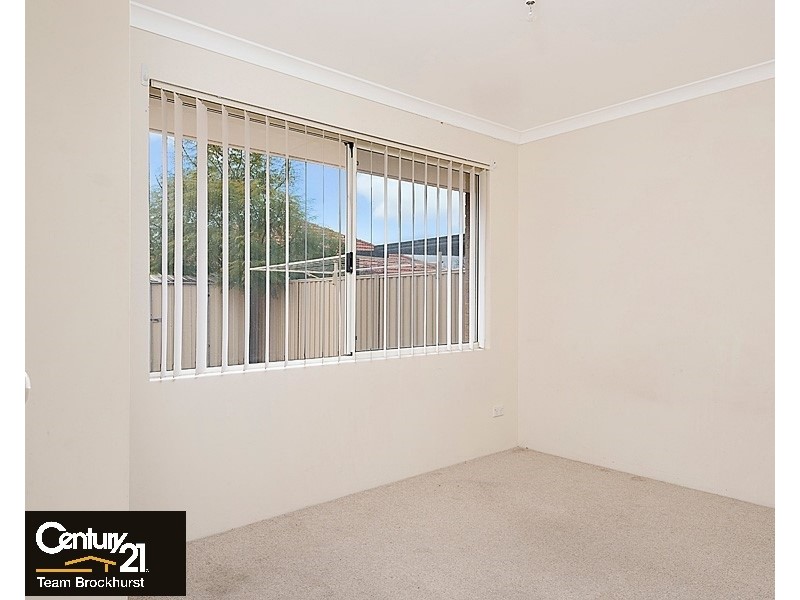 72 Dumbarton Road, Canning Vale WA 6155