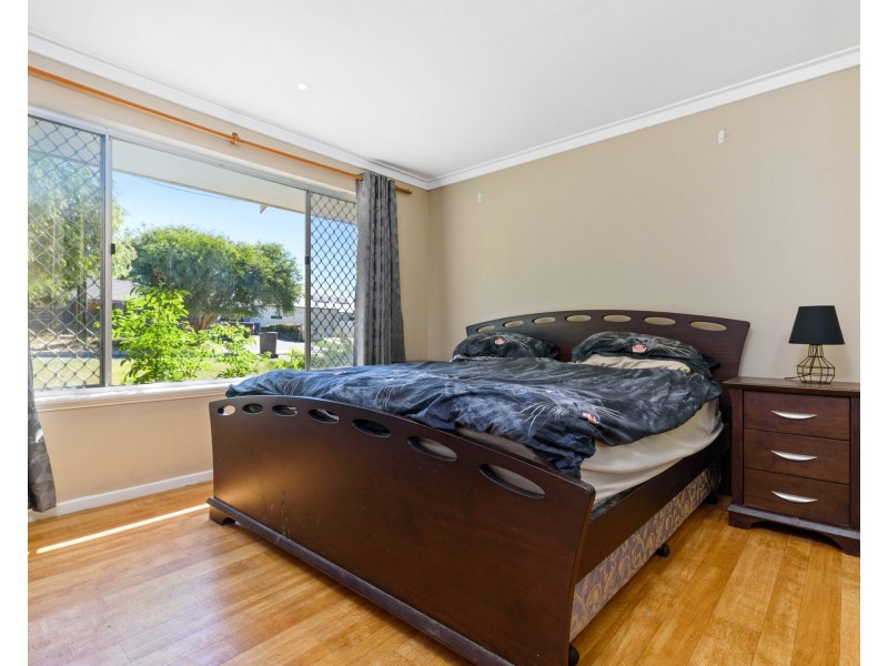 6 Farringdon Way, Huntingdale WA 6110