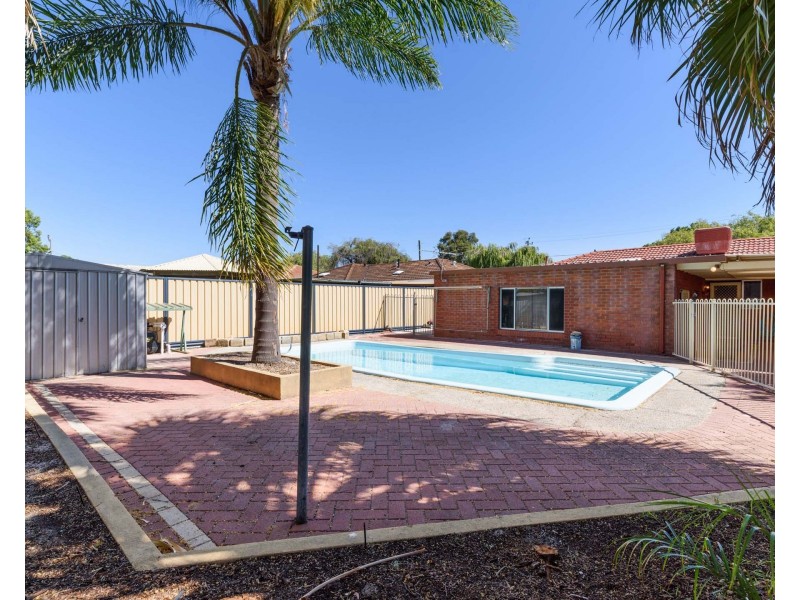 6 Farringdon Way, Huntingdale WA 6110