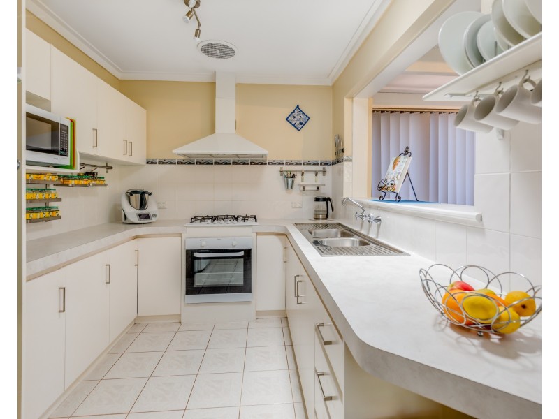 6 Helpman Court, Huntingdale WA 6110