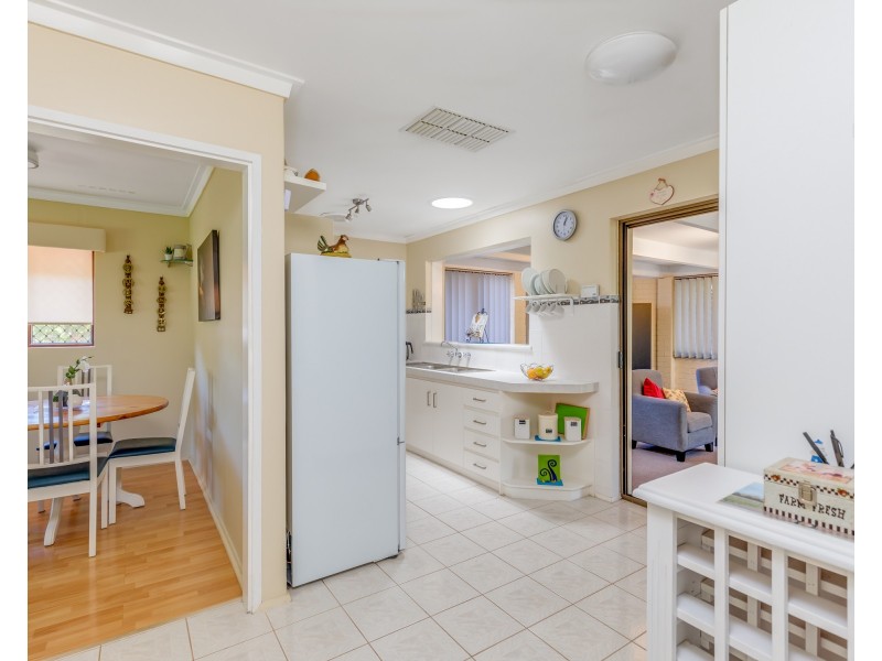 6 Helpman Court, Huntingdale WA 6110