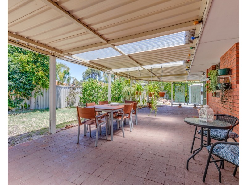 6 Helpman Court, Huntingdale WA 6110