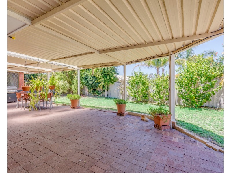 6 Helpman Court, Huntingdale WA 6110