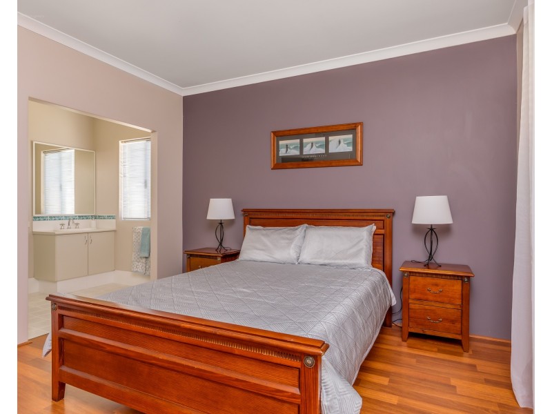 19 Sellafield Bend, Waikiki WA 6169