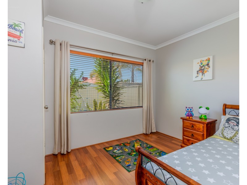 19 Sellafield Bend, Waikiki WA 6169