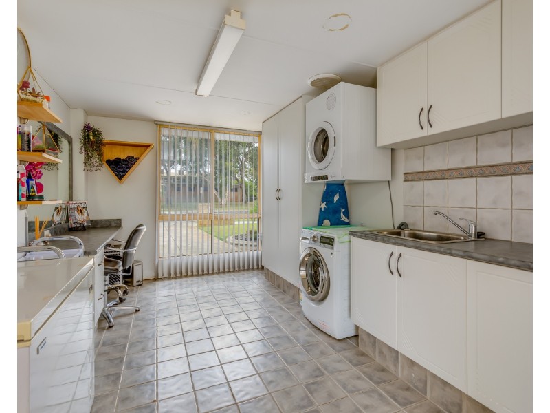 3 Murdoch Road, Thornlie WA 6108