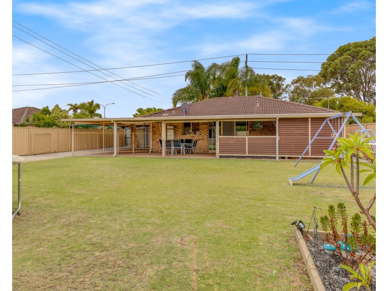 3 Murdoch Road, Thornlie WA 6108
