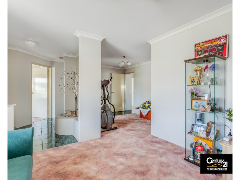 3 Sugarwood Drive, Thornlie WA 6108