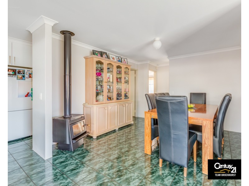 3 Sugarwood Drive, Thornlie WA 6108