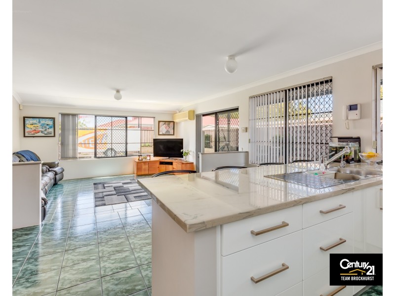 3 Sugarwood Drive, Thornlie WA 6108