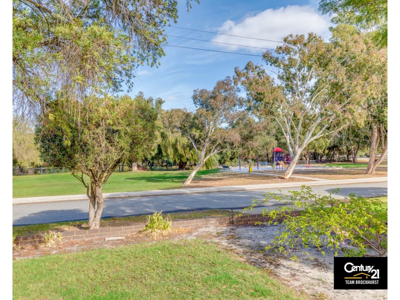 22 Culligan Road, Thornlie WA 6108