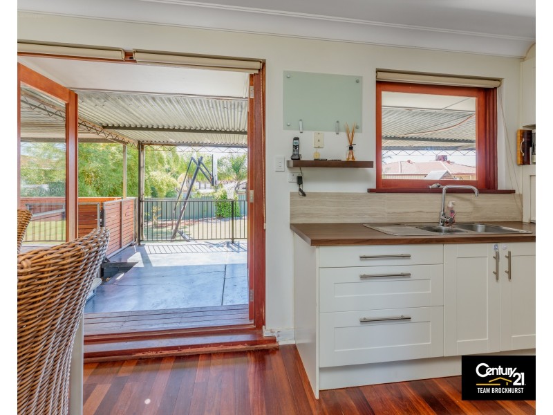 37 Pembury Road, Thornlie WA 6108