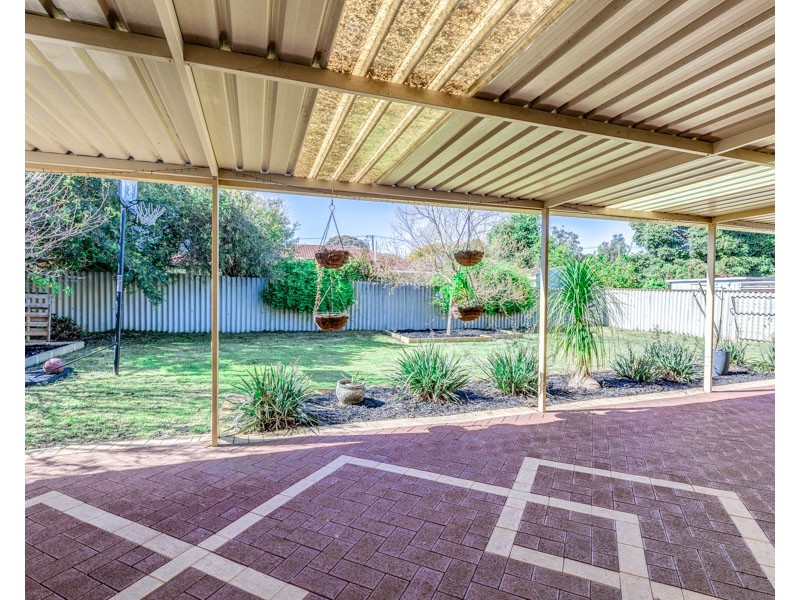 116 Hume Road, Thornlie WA 6108