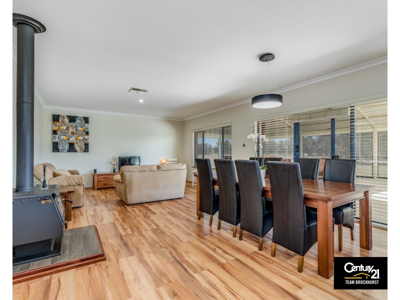 25 Holstein Court, Oakford WA 6121