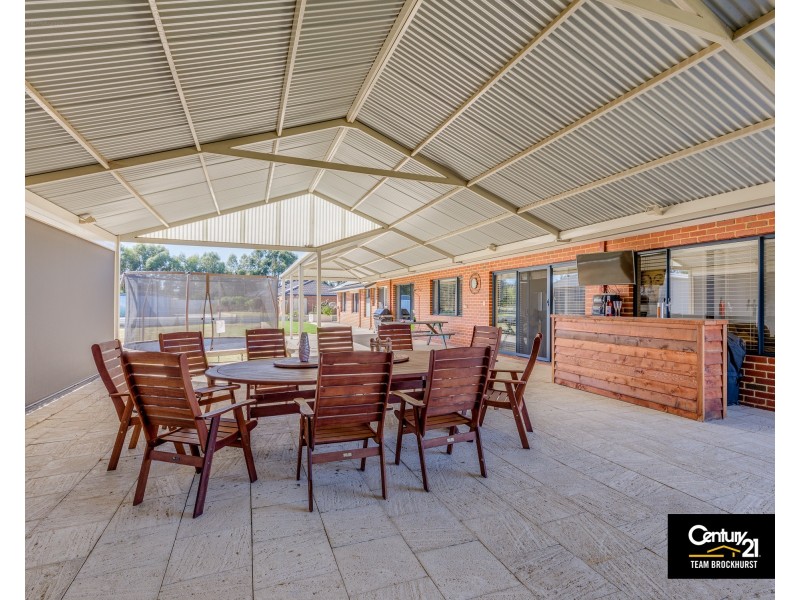 25 Holstein Court, Oakford WA 6121