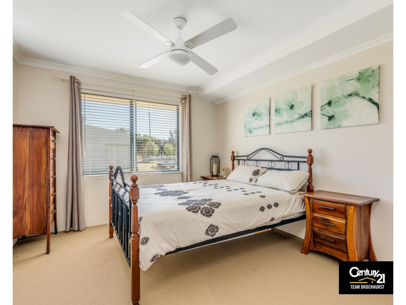 25 Holstein Court, Oakford WA 6121