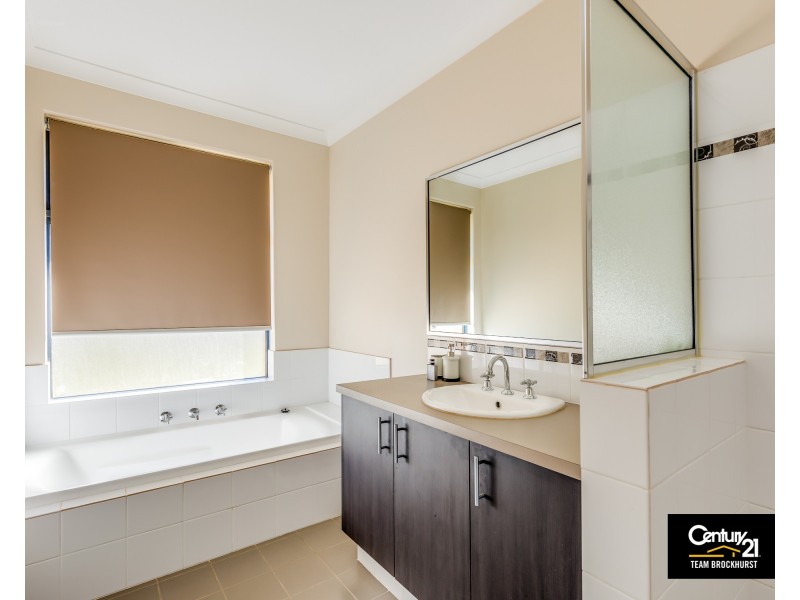 25 Holstein Court, Oakford WA 6121